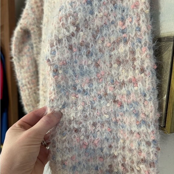 LUSH Pastel Knit Cozy Multicolor Sweater Pink Blue Cream Size Medium - Picture 7 of 9